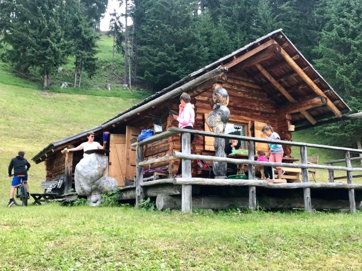 Agriturismo Luech Picedac Ла Вале Екстериор снимка